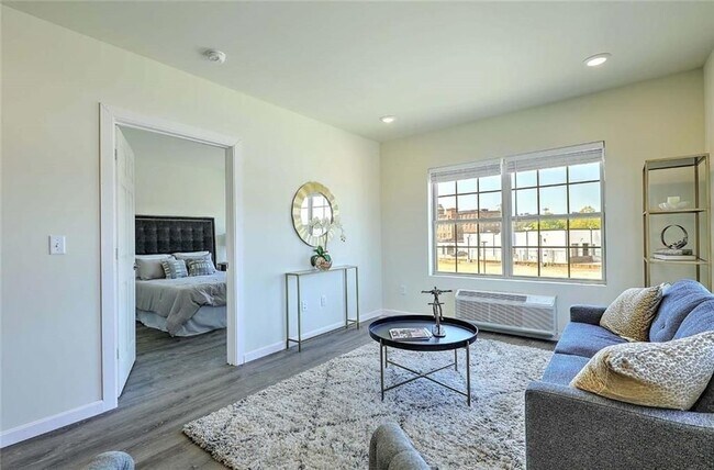 Pine Street Apartments, Pawtucket, RI 02860 - photo 5