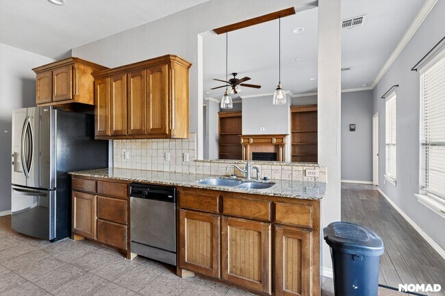 941 NE 30th St, Moore, OK 73160 - photo 5