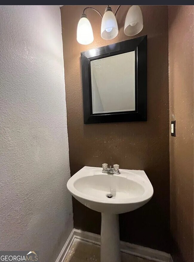 3955 Cypress Pointe Dr, Union City, GA 30291 - photo 6