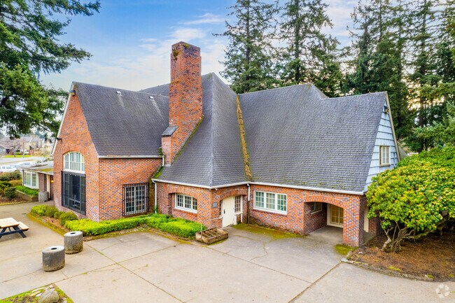 Rose City Golf Club Clubhouse is a testament to the unique architecture of Madison South.