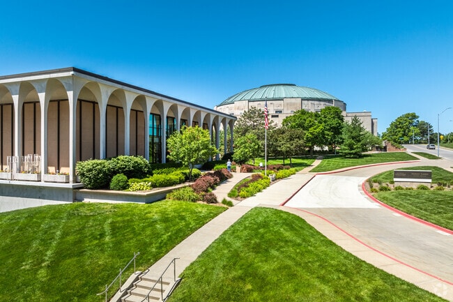 Come check out the Independence Visitor Center for more info on the area and history.
