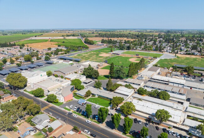 The City of Escalon's High School fosters a vibrant learning environment where students are encouraged to excel academically.
