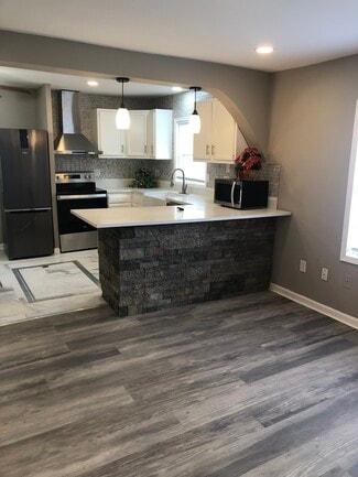 1538 W New York St, Indianapolis, IN 46222