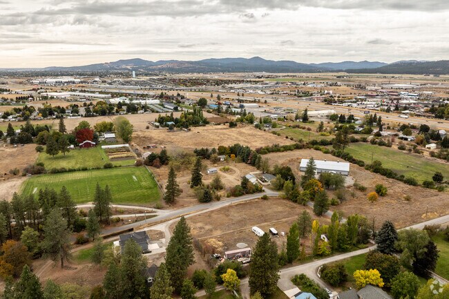 The nearby downtown area has shops, restaurants, and local businesses for residents of Corbin.