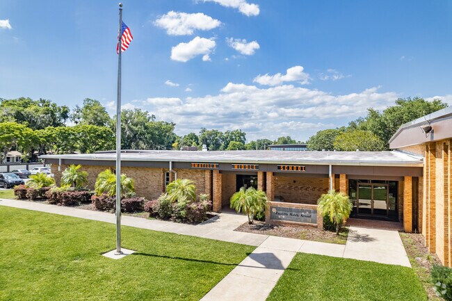 Umatilla Middle School is a public school located in Umatilla.