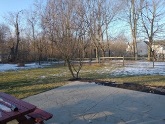 1445 Urlage Dr, Burlington, KY 41005