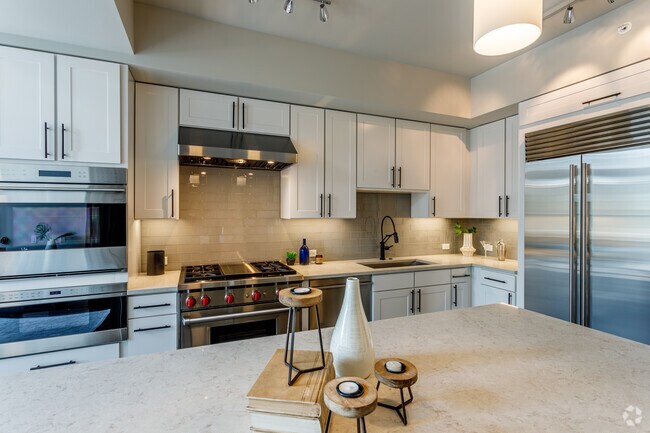 2BR, 2BA - TH-1