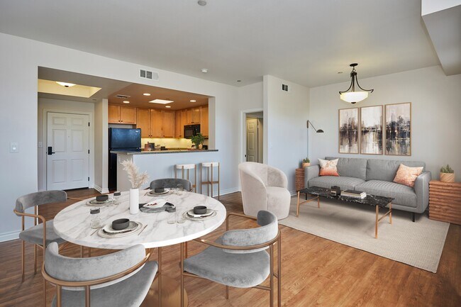 Magnolia, Sherman Oaks, CA 91403 - photo 5