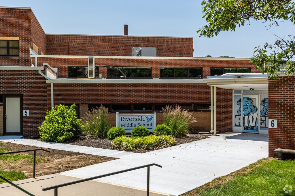 Riverside Middle School is next door to Riverside High School in Wathena, Kansas.