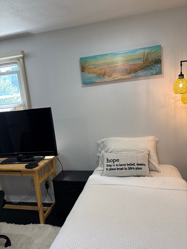 105 Robert Dr Unit Room # 2, Syracuse, NY 13210