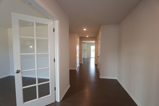 4249 Cedar Ln, Grand Blanc, MI 48439