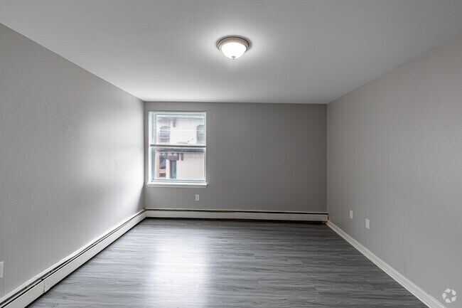 Stuart Apartments, Hartford, CT 06105 - photo 4