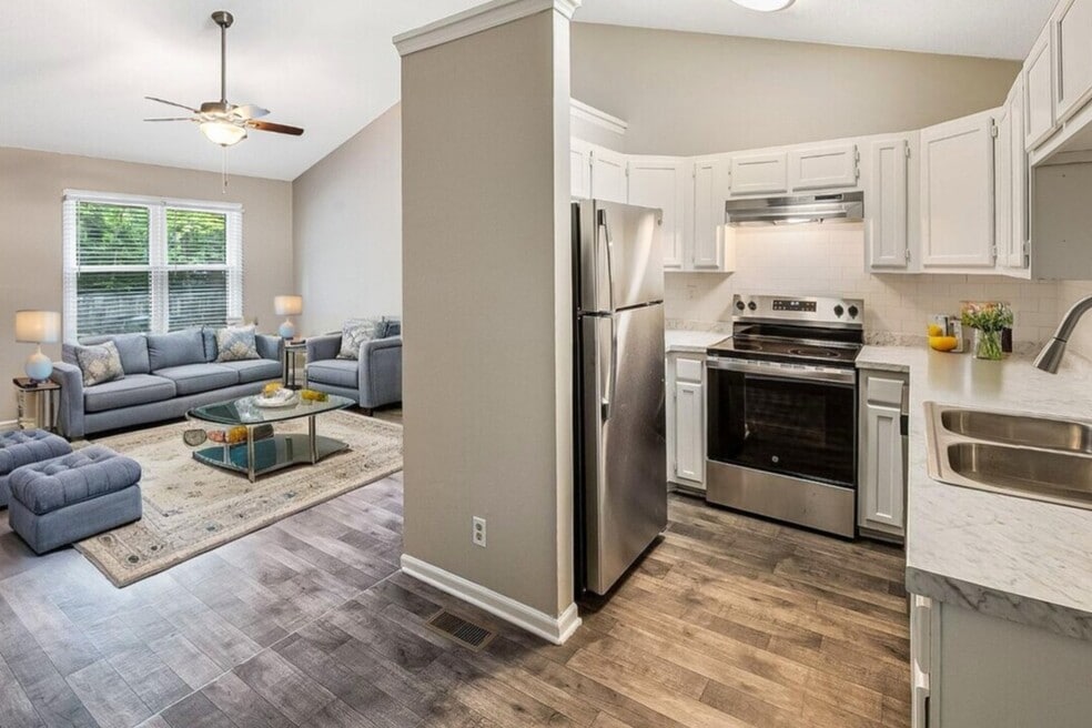 Jamestown Manor Apartments