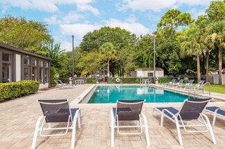 1756 S Clyde Morris Blvd, Daytona Beach, FL 32119