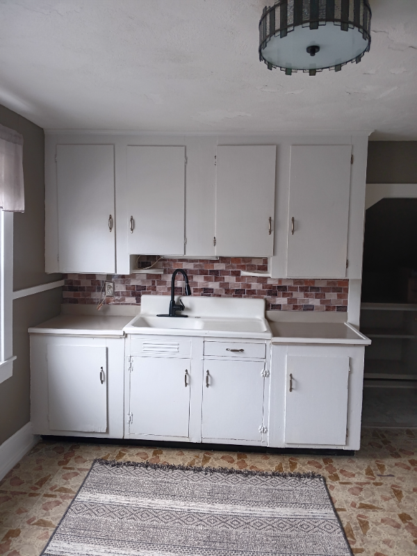 37 Sumner Ave Unit 2, Cranston, RI 02920