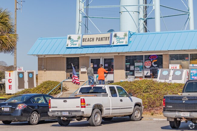 Beach Pantry on Oak Island is a quick and easy option for groceries on island.