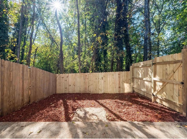 1586 Garden Ct, Charlottesville, VA 22901 - photo 6