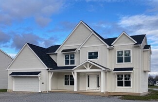 5631 Dorothy Cir, Clarence Center, NY 14032