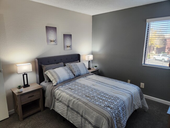 1B / 1B - 704Sq. Ft