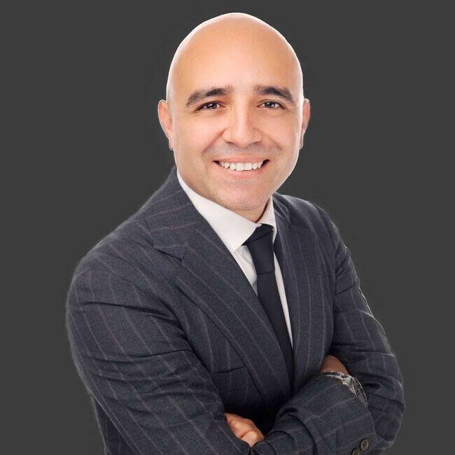 Agent Photo