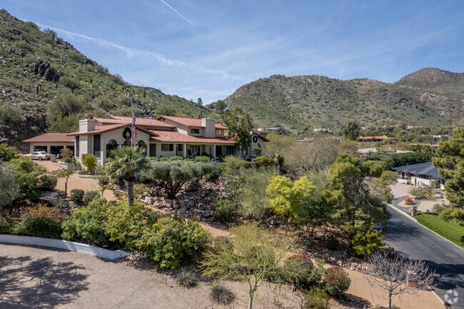 Paradise Valley offers a quiet neighborhood feel to its residents.