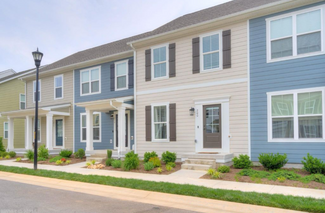 200 Hamilton Ave NW, Christiansburg, VA 24073