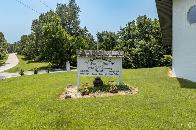 Apostolic Christian School has a small building and campus.
