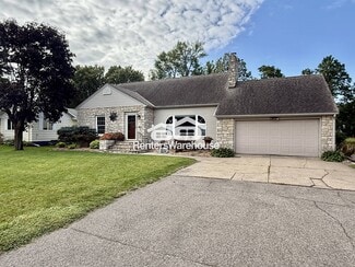 840 Park Ave, Hamburg, MN 55339