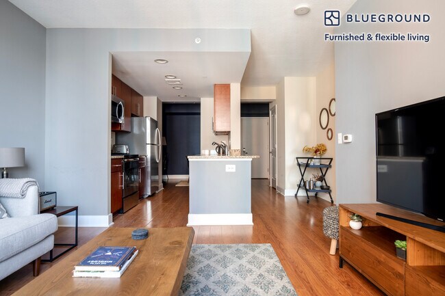 425 L St NW unit FL10-ID1, Washington, DC 20001 - photo 3