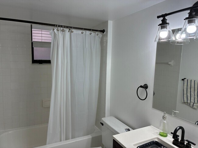 13000 SW 92nd Ave unit B206, Miami, FL 33176 - photo 2