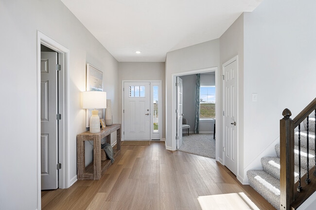 8027 Stacy Springs Blvd, Charlestown, IN 47111 - photo 5