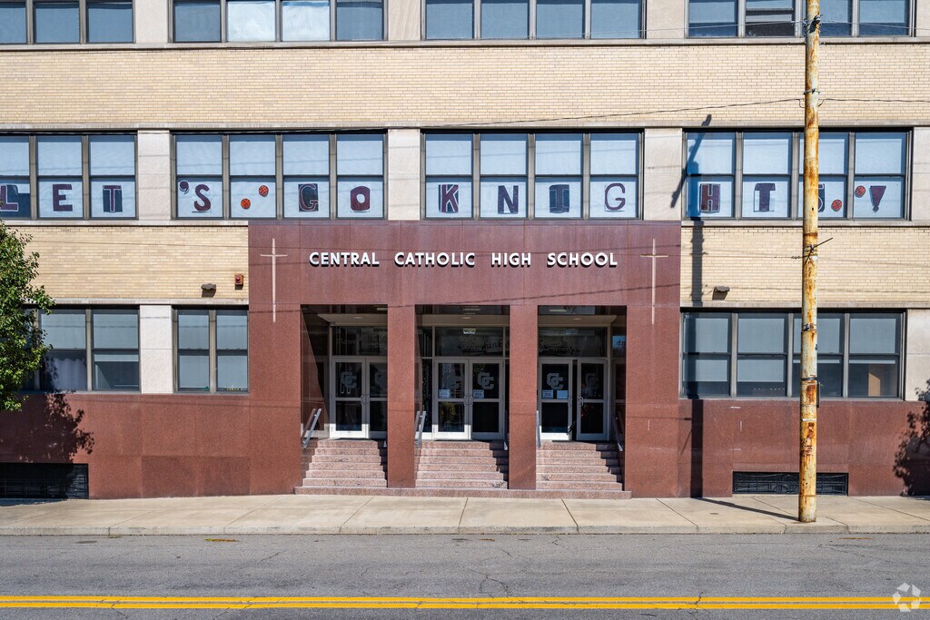 Central Catholic High School has a student-teacher ratio of 7 to 1.