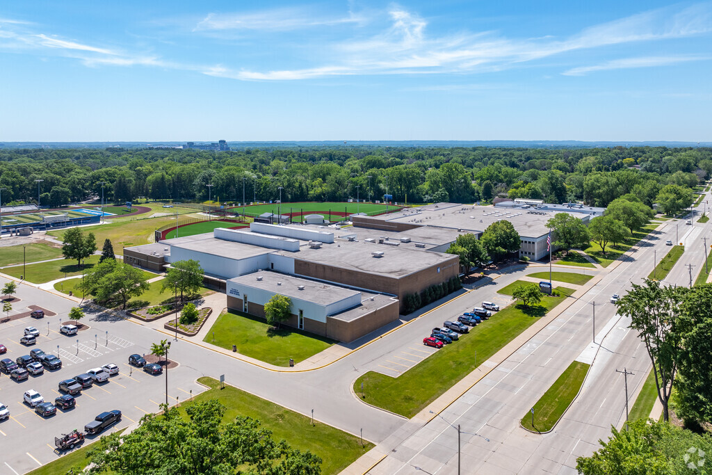 Southwest High School has 1,079 students.