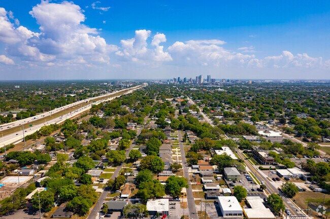 Midtown Tampa is only about three miles from downtown Tampa.