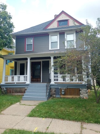 136 Frelinghuysen Ave, Battle Creek, MI 49017