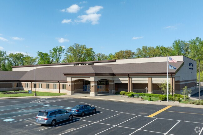 Riverview Elementary School sits in the heart of the Oak Park neighborhood.