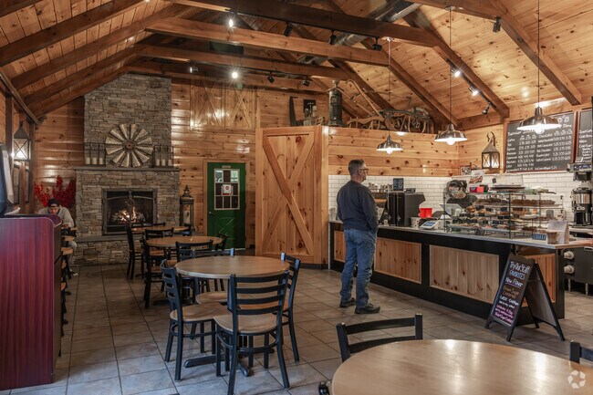 Discover a hidden gem in the heart of Daniels Farm DIstric, Plaskos Farm Creamery and Cafe.