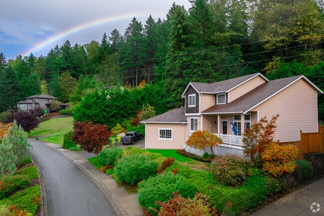 Southeast Auburn residents enjoy quite streets with beautiful views.