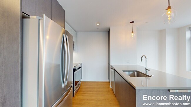 345 Harrison Ave unit 565, Boston, MA 02118 - photo 2