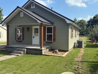 1308 E Oak St, Dexter, MO 63841