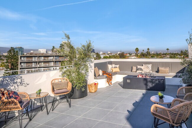 The Spaulding, Los Angeles, CA 90019 - photo 6