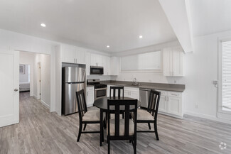 867 W 23rd, Los Angeles, CA 90007
