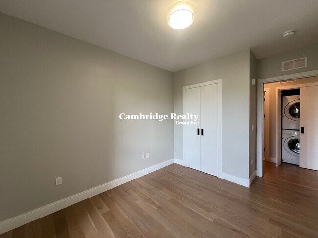 10 Central St unit T, Somerville, MA 02143 - photo 4