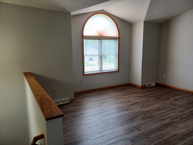 130 Rhyme St, West Salem, WI 54669 - photo 6