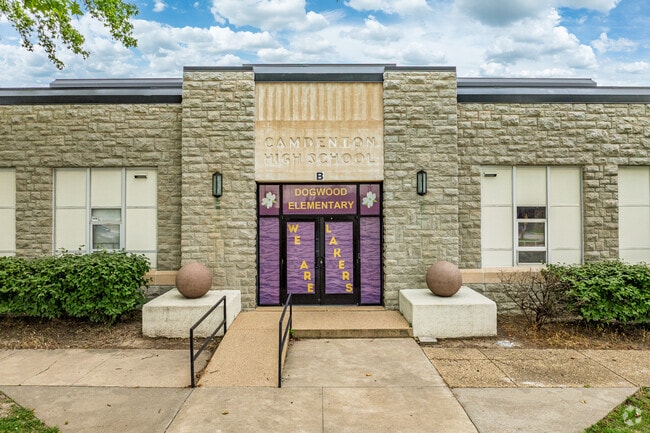 Students at Dogwood Elementary attend grades Kindergarten through 2nd.