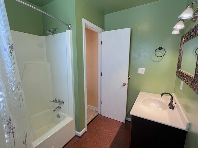 Bathroom, facing north