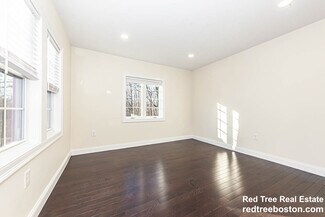 48 Caldwell Rd, Waltham, MA 02453