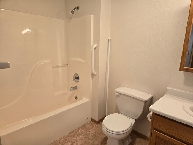 315 Janet St unit 315 Janet, Helena, MT 59601 - photo 4