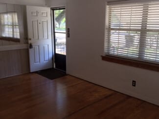 141 White St, Daytona Beach, FL 32114