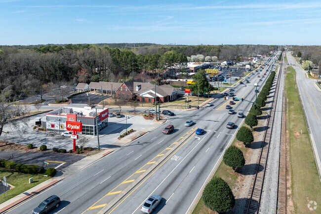 Jonesboro Road offers an array of chain restaurants and local eateries in Morrow.
